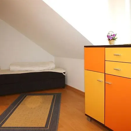 Strandstrasse 30 - 15-08