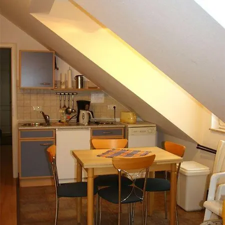 Strandstrasse 30 - 15-08 * Kuehlungsborn